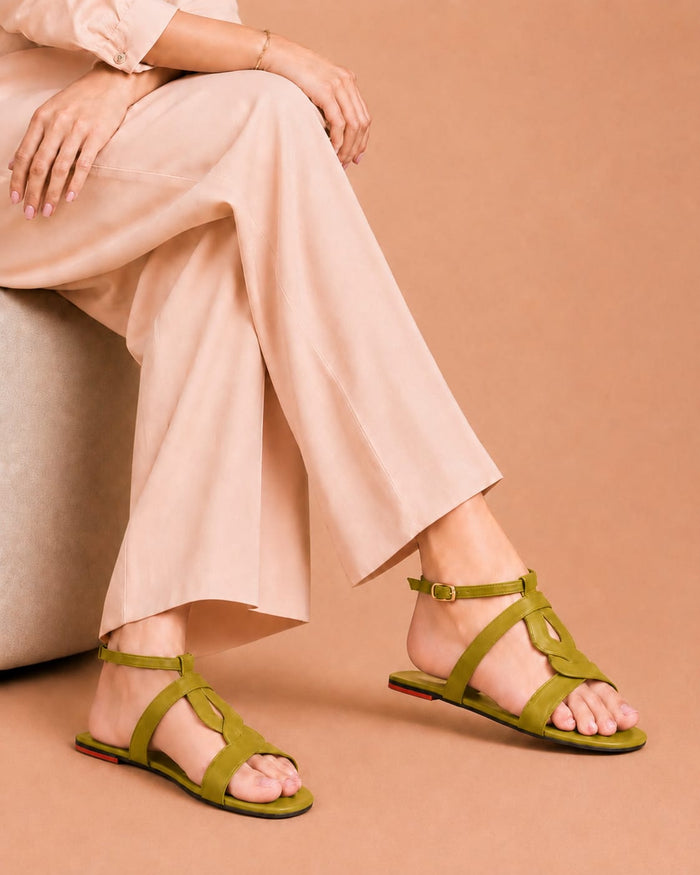 Noir Wave Ankle Strap