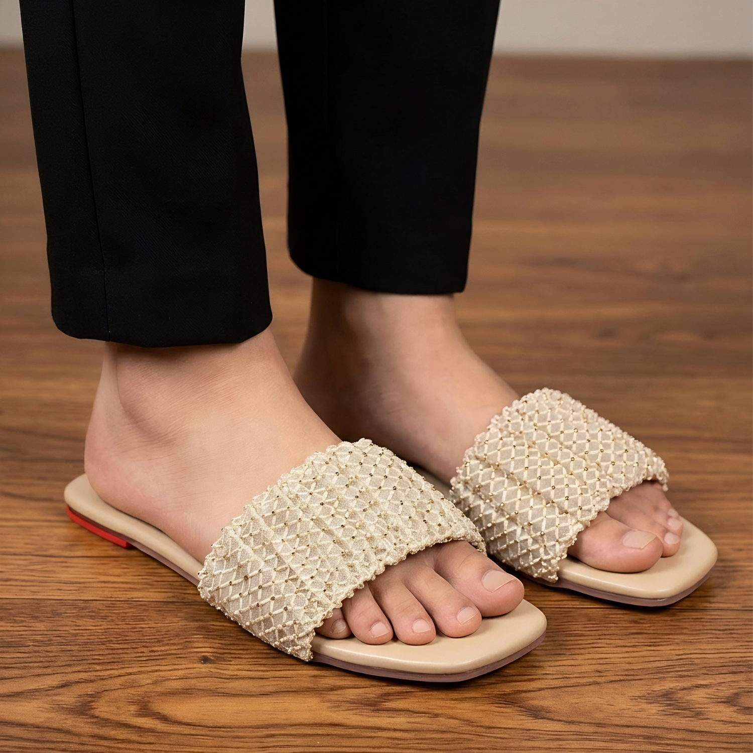 Noir Pearl Woven Sliders