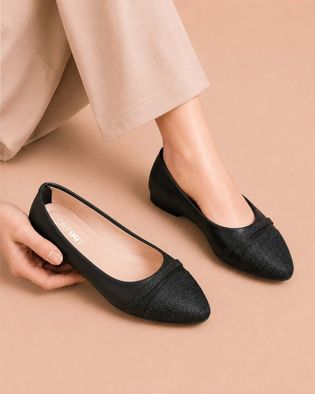 Grace Whisper (Black)