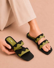 Wavy Strap