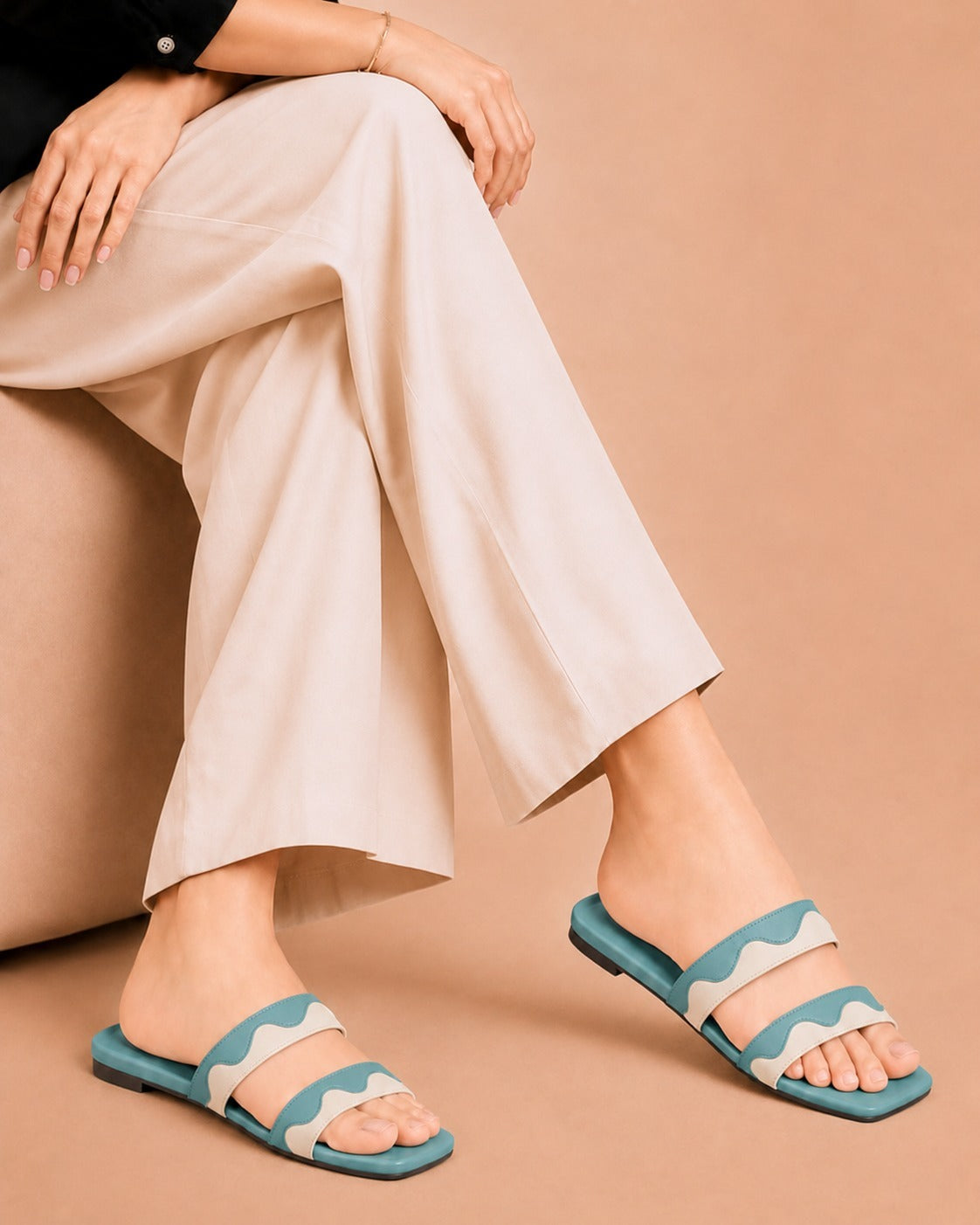 Wavy Strap