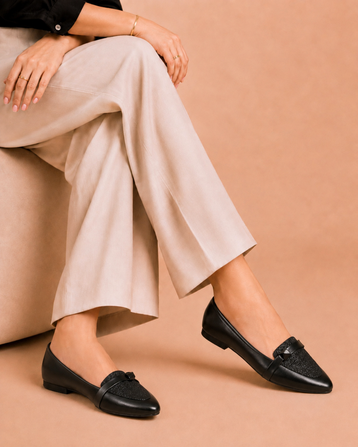 Deco Court - Black